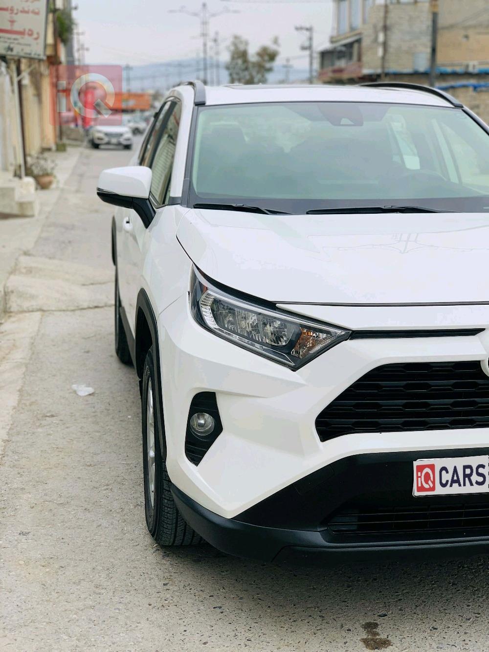 تويوتا راف 4